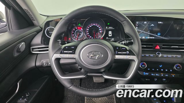 Hyundai AVANTE 2021 — photo 14
