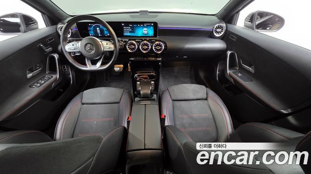 Mercedes-Benz A-Class 2020 — photo 7