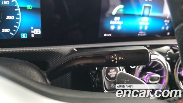 Mercedes-Benz A-Class 2020 — photo 9