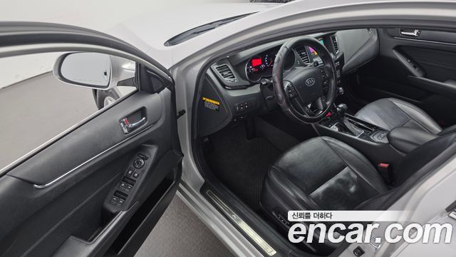 Kia K7 2011 — photo 10