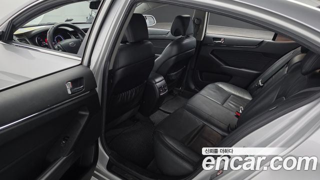 Kia K7 2011 — photo 11