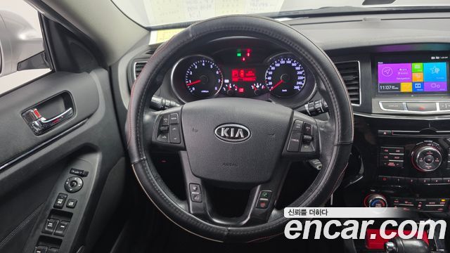 Kia K7 2011 — photo 13