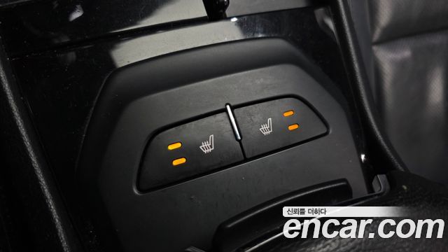 Kia K7 2011 — photo 17