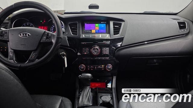 Kia K7 2011 — photo 20