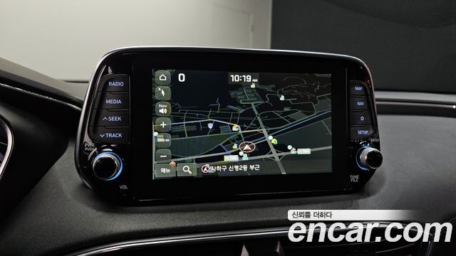 Hyundai Santafe 2019 — photo 14