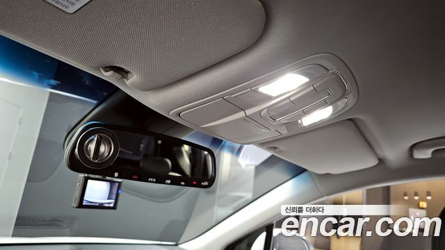 Hyundai Santafe 2019 — photo 17