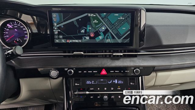 Kia Canival 2021 — photo 13