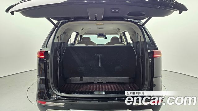 Kia Canival 2021 — photo 20