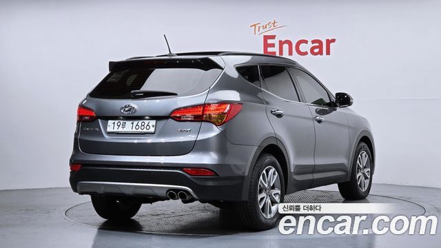 Hyundai Santafe 2015 — photo 2