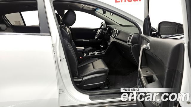 Kia Sportage 2016 — photo 11