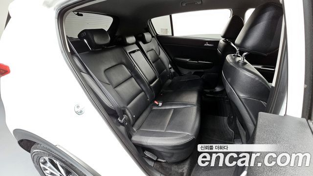 Kia Sportage 2016 — photo 12
