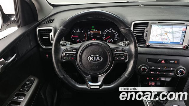 Kia Sportage 2016 — photo 13
