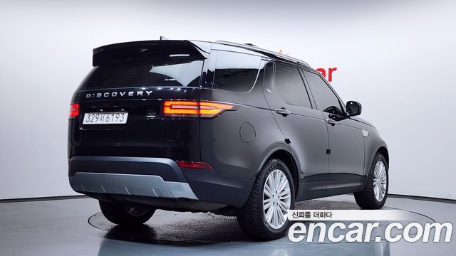 Land Rover Discovery 2019 — photo 2