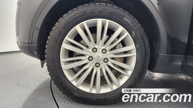 Land Rover Discovery 2019 — photo 5