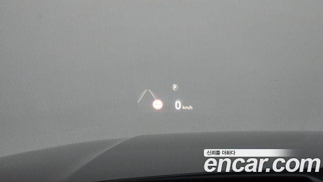 Land Rover Discovery 2019 — photo 17