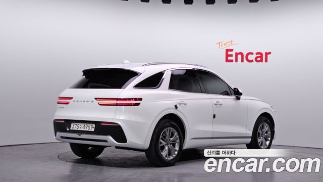 Genesis GV70 2023 — photo 2