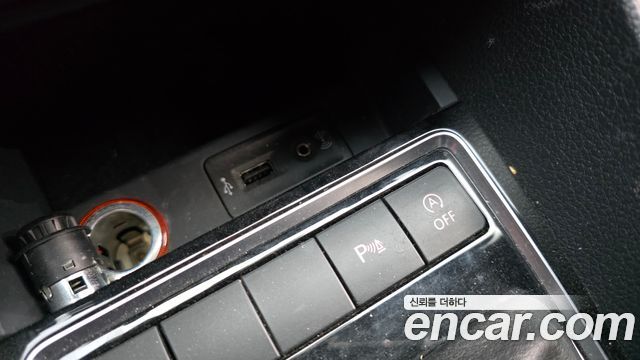 Volkswagen Jetta 2016 — photo 16