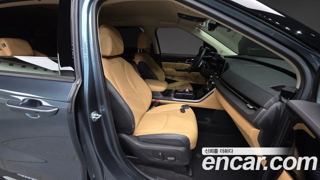 Kia Canival 2021 — photo 10