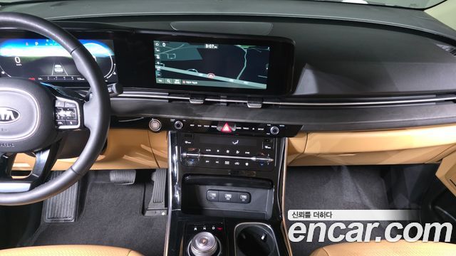 Kia Canival 2021 — photo 15