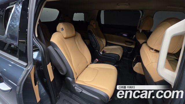 Kia Canival 2021 — photo 19