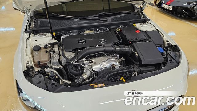 Mercedes-Benz A-Class 2021 — photo 6