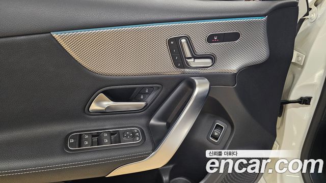 Mercedes-Benz A-Class 2021 — photo 13