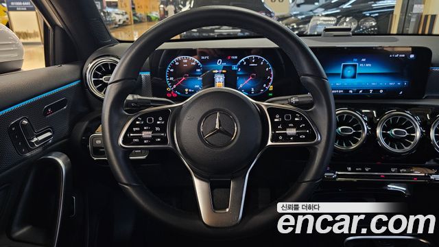 Mercedes-Benz A-Class 2021 — photo 15