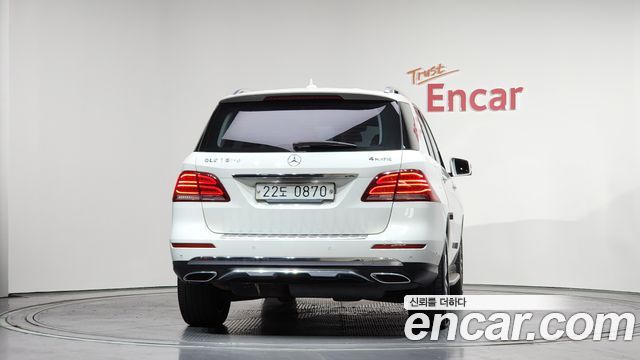 Mercedes-Benz GLE-Class 2016 — photo 4