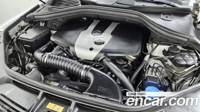 Mercedes-Benz GLE-Class 2016 — photo 6