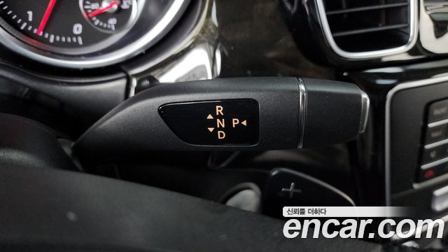 Mercedes-Benz GLE-Class 2016 — photo 9