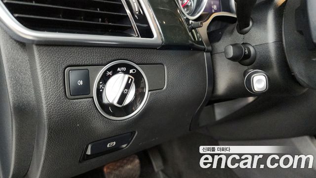 Mercedes-Benz GLE-Class 2016 — photo 16