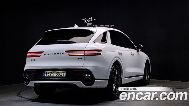 Genesis GV70 2022 — photo 2