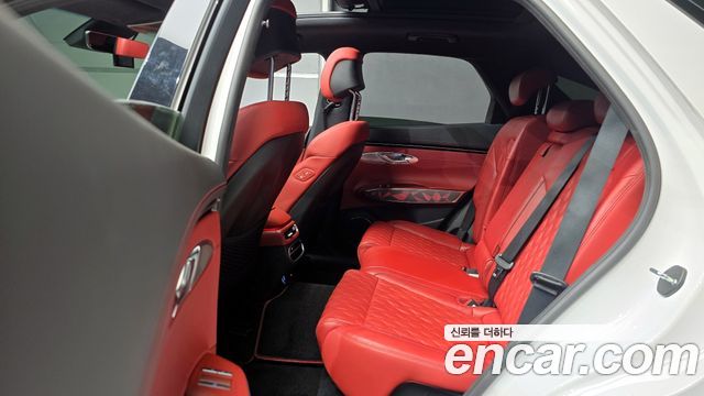 Genesis GV70 2022 — photo 13