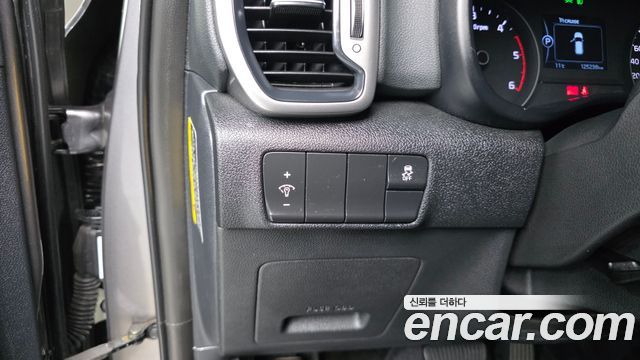 Kia Sportage 2016 — photo 13