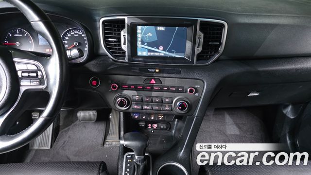 Kia Sportage 2016 — photo 15
