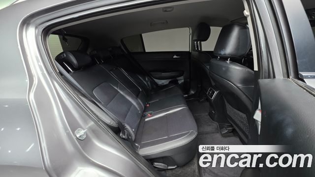 Kia Sportage 2016 — photo 19
