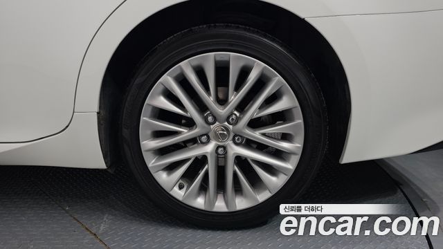 Lexus ES 2014 — photo 5