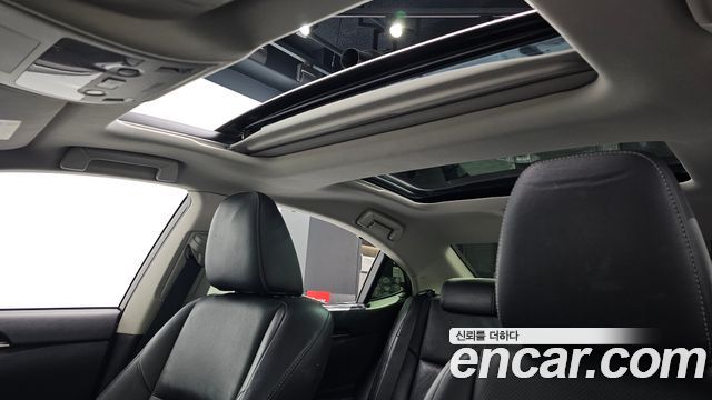 Lexus ES 2014 — photo 16