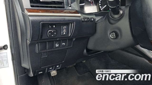 Lexus ES 2014 — photo 17