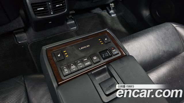 Lexus ES 2014 — photo 18