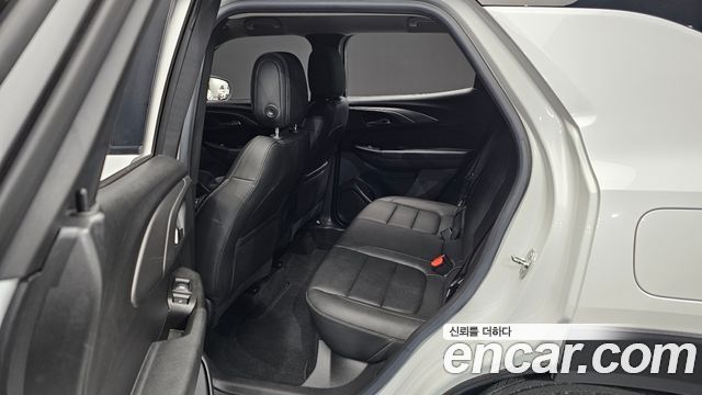 Chevrolet Korea Trailblazer 2022 — photo 11