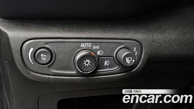 Chevrolet Korea Trailblazer 2022 — photo 13