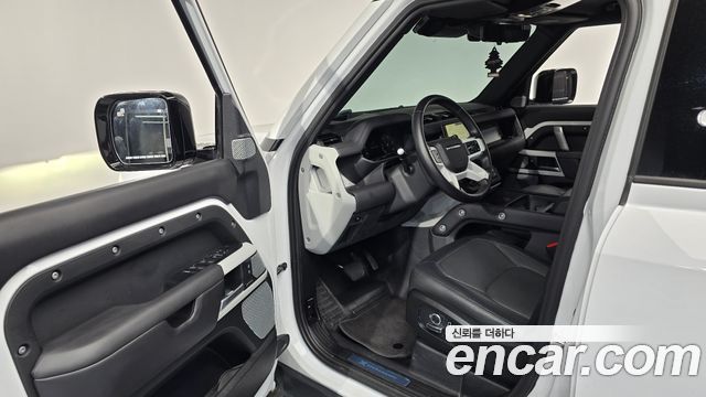 Land Rover Defender 2024 — photo 10