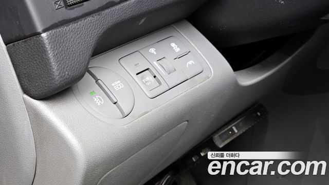 Hyundai Starex 2019 — photo 15