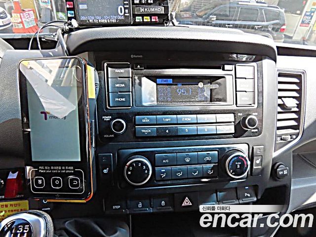 Hyundai Solati 2016 — photo 11