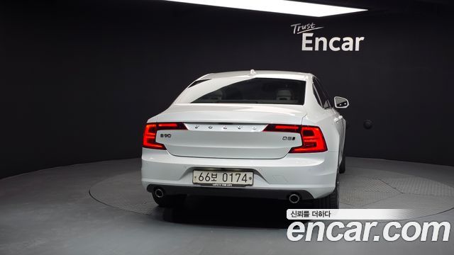 Volvo S90 2017 — photo 4