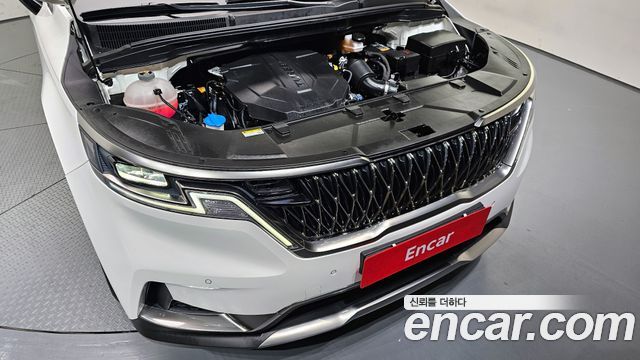 Kia Canival 2023 — photo 6