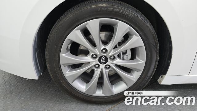 Hyundai Grandeur 2012 — photo 5