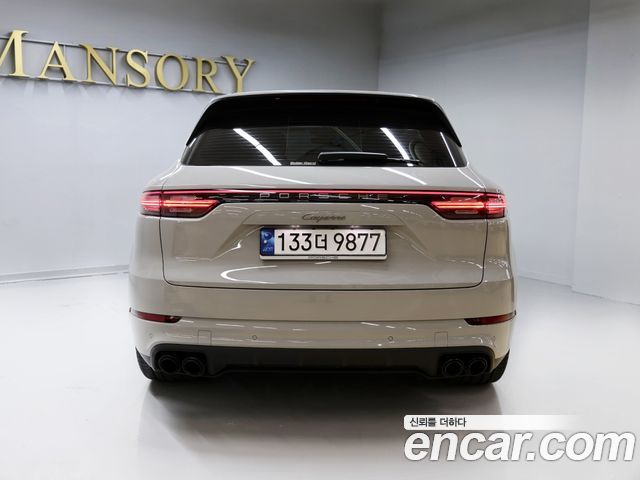 Porsche Cayenne 2023 — photo 4