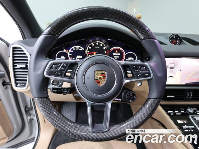 Porsche Cayenne 2023 — photo 9